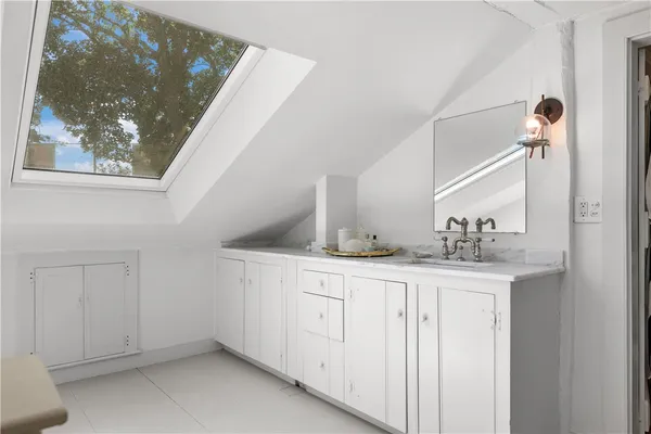 $25,000 | 22 Bridge Street, Newport, RI 02840