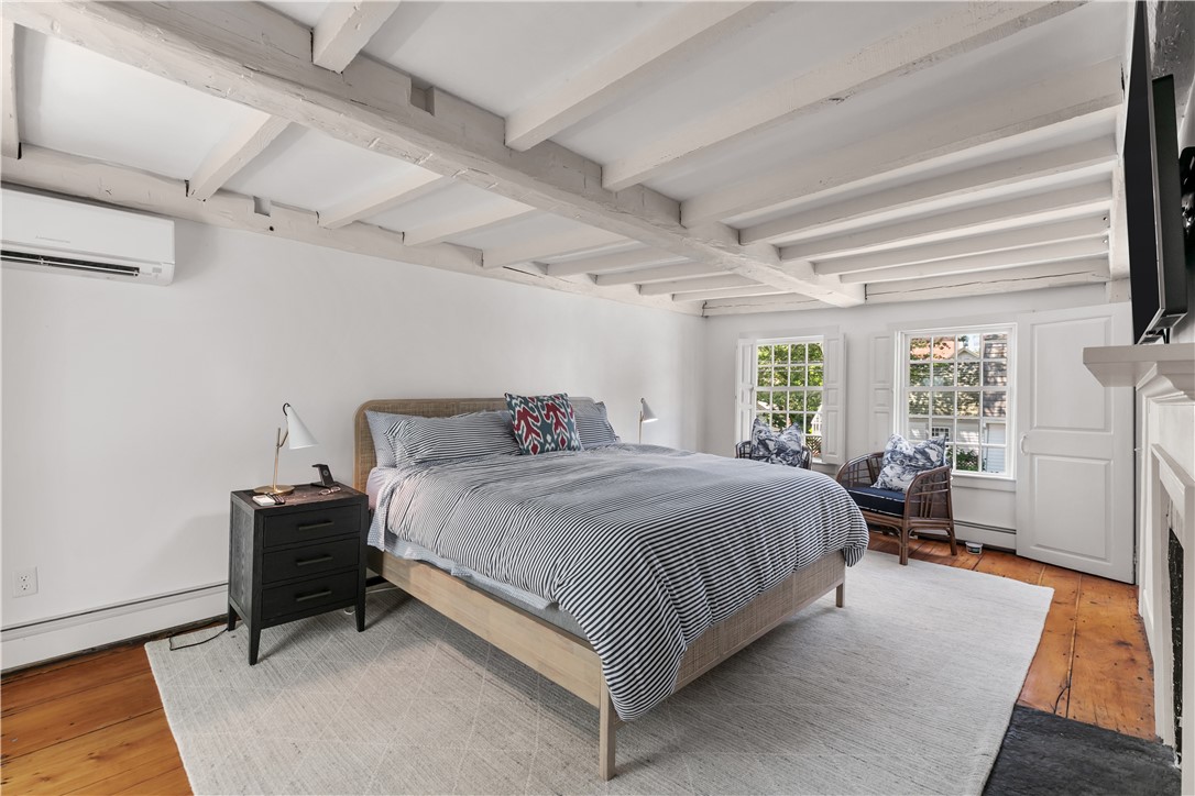 22 Bridge Street Newport, RI 02840 - Photo 18 of 30