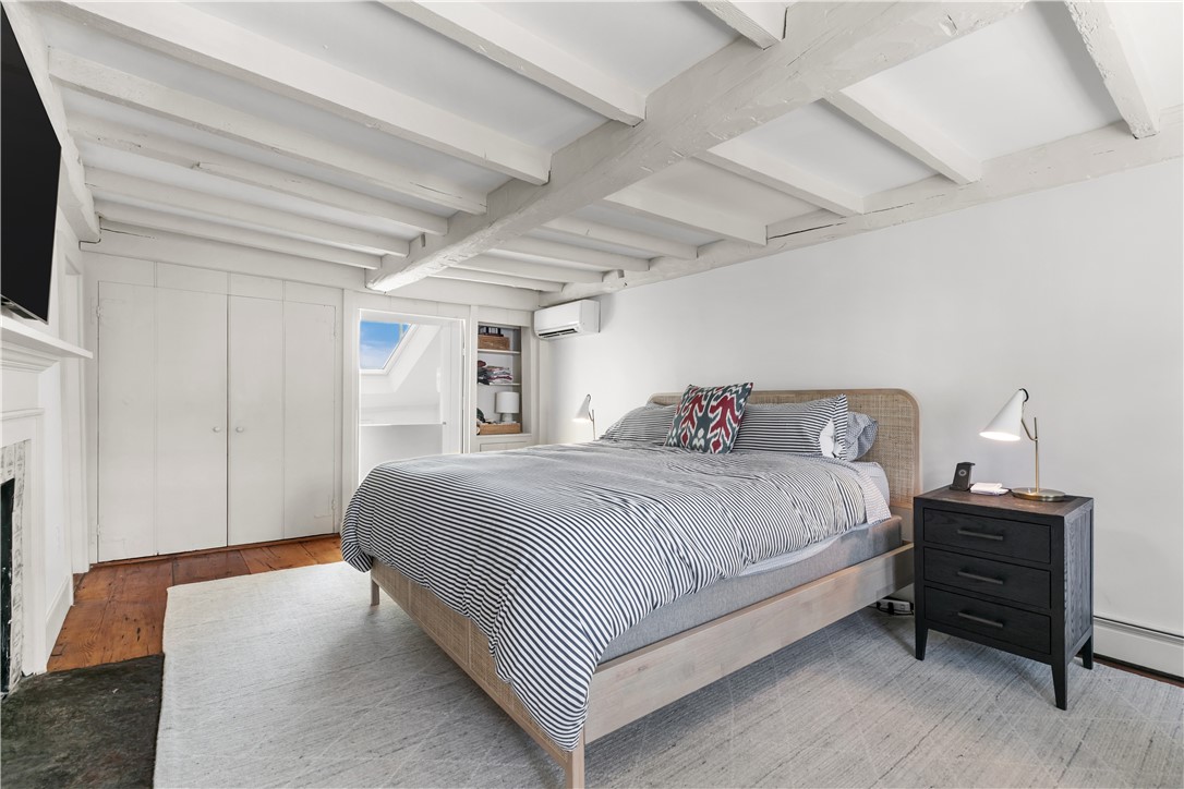 22 Bridge Street Newport, RI 02840 - Photo 20 of 30