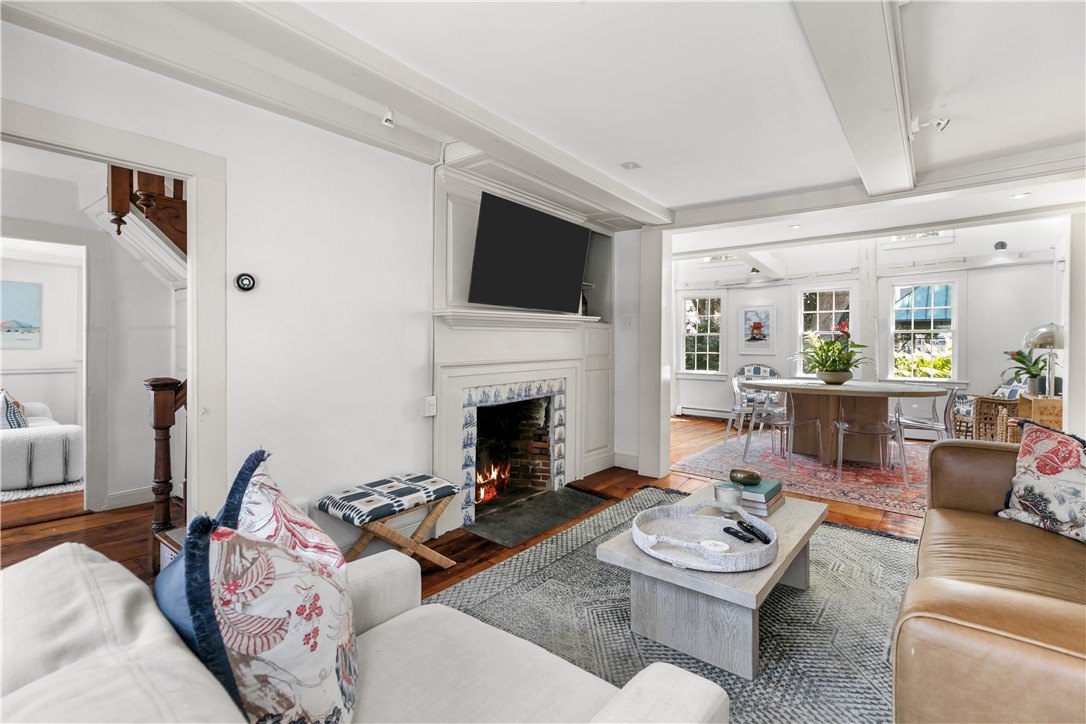 22 Bridge Street Newport, RI 02840 - Photo 9 of 30