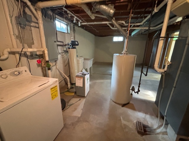5287 South Mill Pond Road Rochelle, IL 61068 - Photo 37 of 50 a view of a room with gym equipment