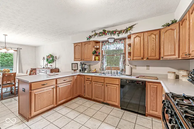 $340,000 | 267 Poplar Grove Drive, Avon, IN 46123