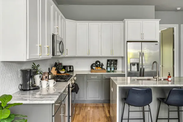 $3,000 | 960 Youngs Lane, Nashville, TN 37218