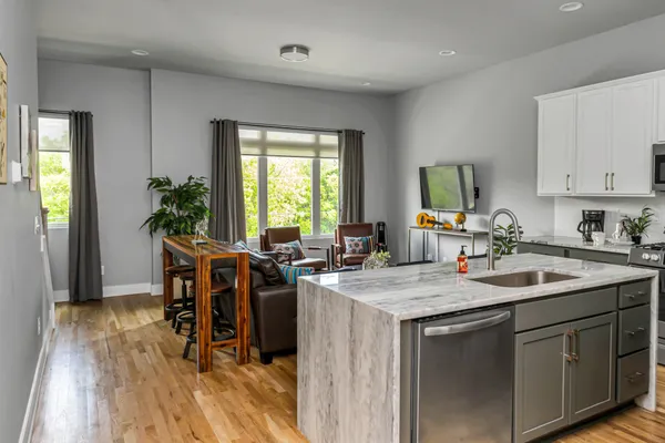 $3,000 | 960 Youngs Lane, Nashville, TN 37218