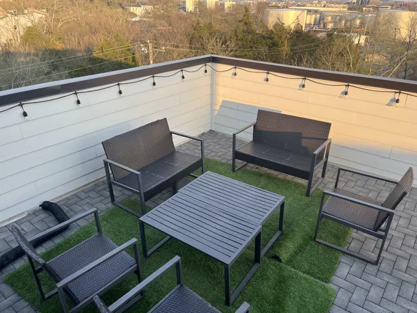 $3,000 | 960 Youngs Lane, Nashville, TN 37218