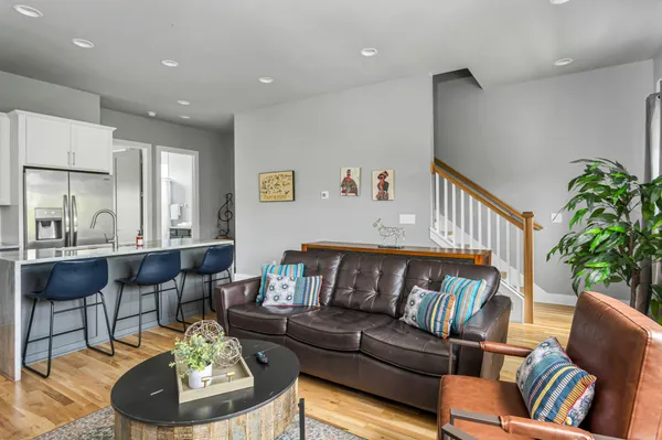 $3,000 | 960 Youngs Lane, Nashville, TN 37218