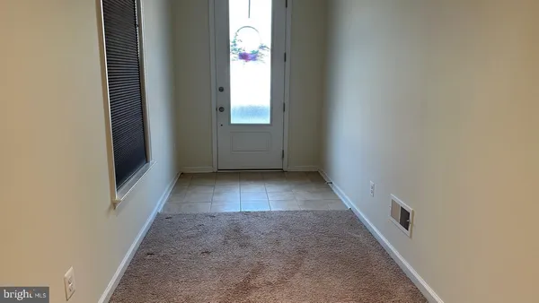 $3,690 | 42407 Dogwood Glen Square, Sterling, VA 20166