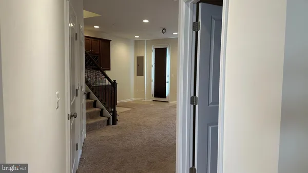 $3,590 | 42407 Dogwood Glen Square, Sterling, VA 20166
