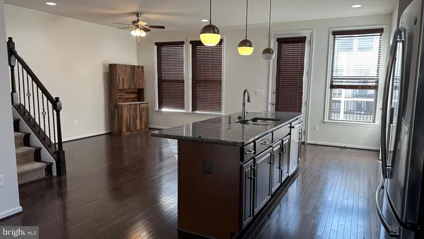 $3,590 | 42407 Dogwood Glen Square, Sterling, VA 20166