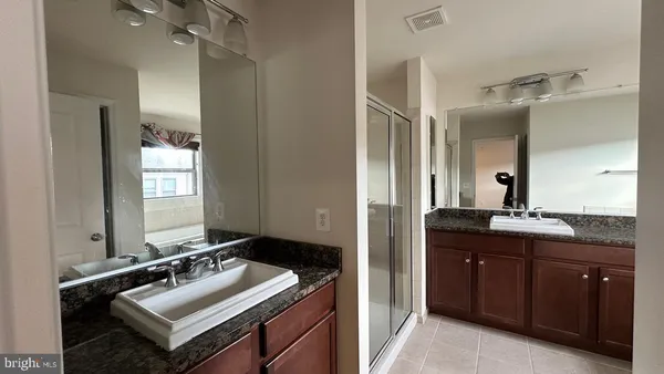 $3,690 | 42407 Dogwood Glen Square, Sterling, VA 20166