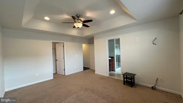 $3,690 | 42407 Dogwood Glen Square, Sterling, VA 20166