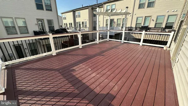 $3,690 | 42407 Dogwood Glen Square, Sterling, VA 20166