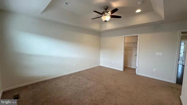 $3,690 | 42407 Dogwood Glen Square, Sterling, VA 20166