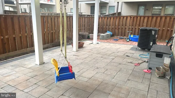 $3,690 | 42407 Dogwood Glen Square, Sterling, VA 20166