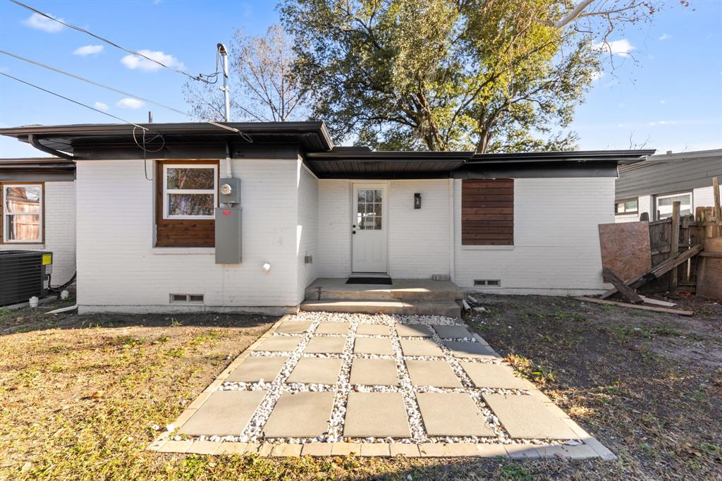3227 Mayhew Drive Dallas, TX 75228 - Photo 23 of 25 a front view of a house