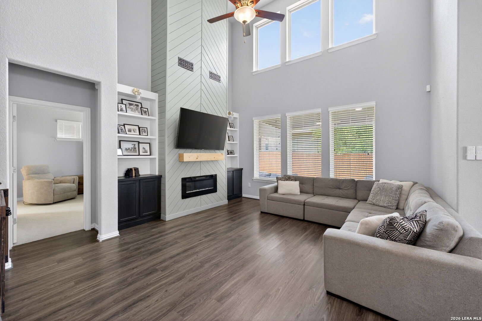 2805 Cheney Road Schertz, TX 78108 - Photo 3 of 36
