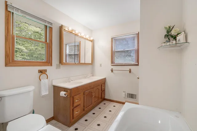 $483,000 | 51156 Maple Road, Marcellus, MI 49067