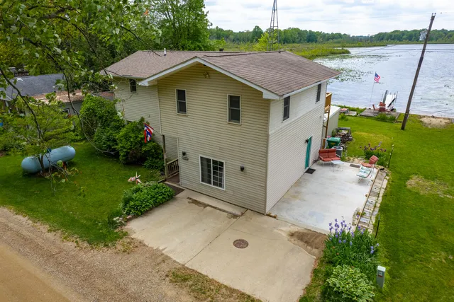 $483,000 | 51156 Maple Road, Marcellus, MI 49067