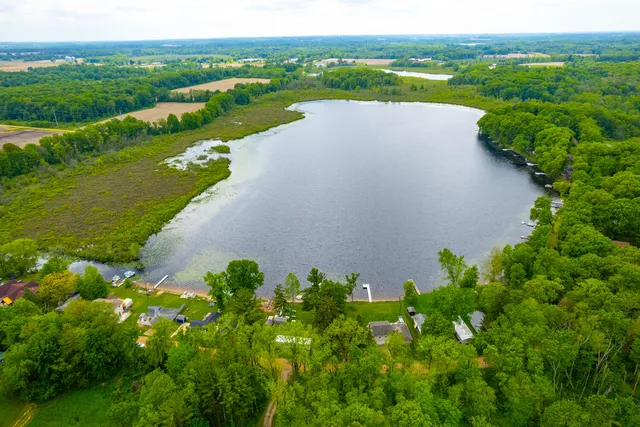 $483,000 | 51156 Maple Road, Marcellus, MI 49067