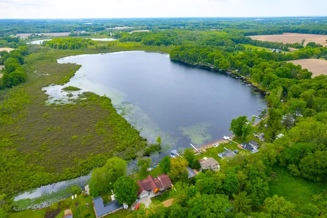 $483,000 | 51156 Maple Road, Marcellus, MI 49067