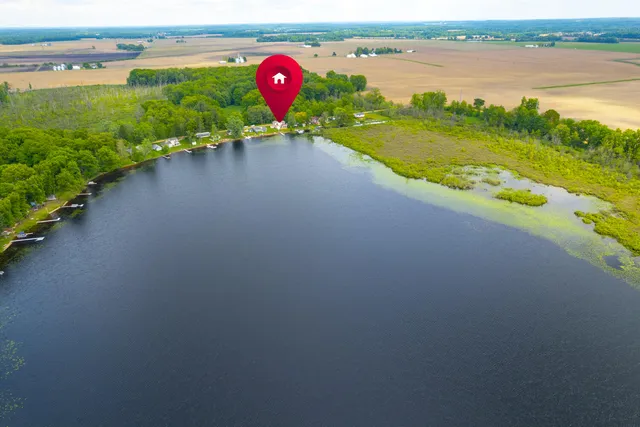 $483,000 | 51156 Maple Road, Marcellus, MI 49067