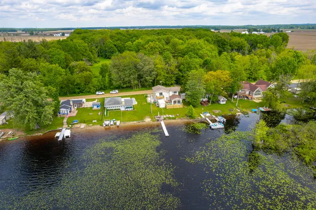 $483,000 | 51156 Maple Road, Marcellus, MI 49067