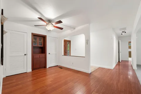 $865,000 | 1091 Century Drive, Napa, CA 94558