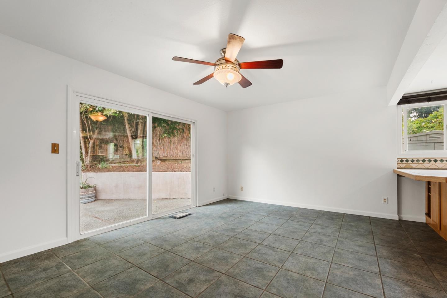 1091 Century Drive Napa, CA 94558 - Photo 22 of 53 en empty room with windows and entrance