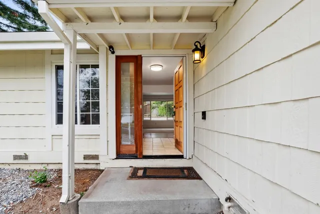 a view of an entryway of house