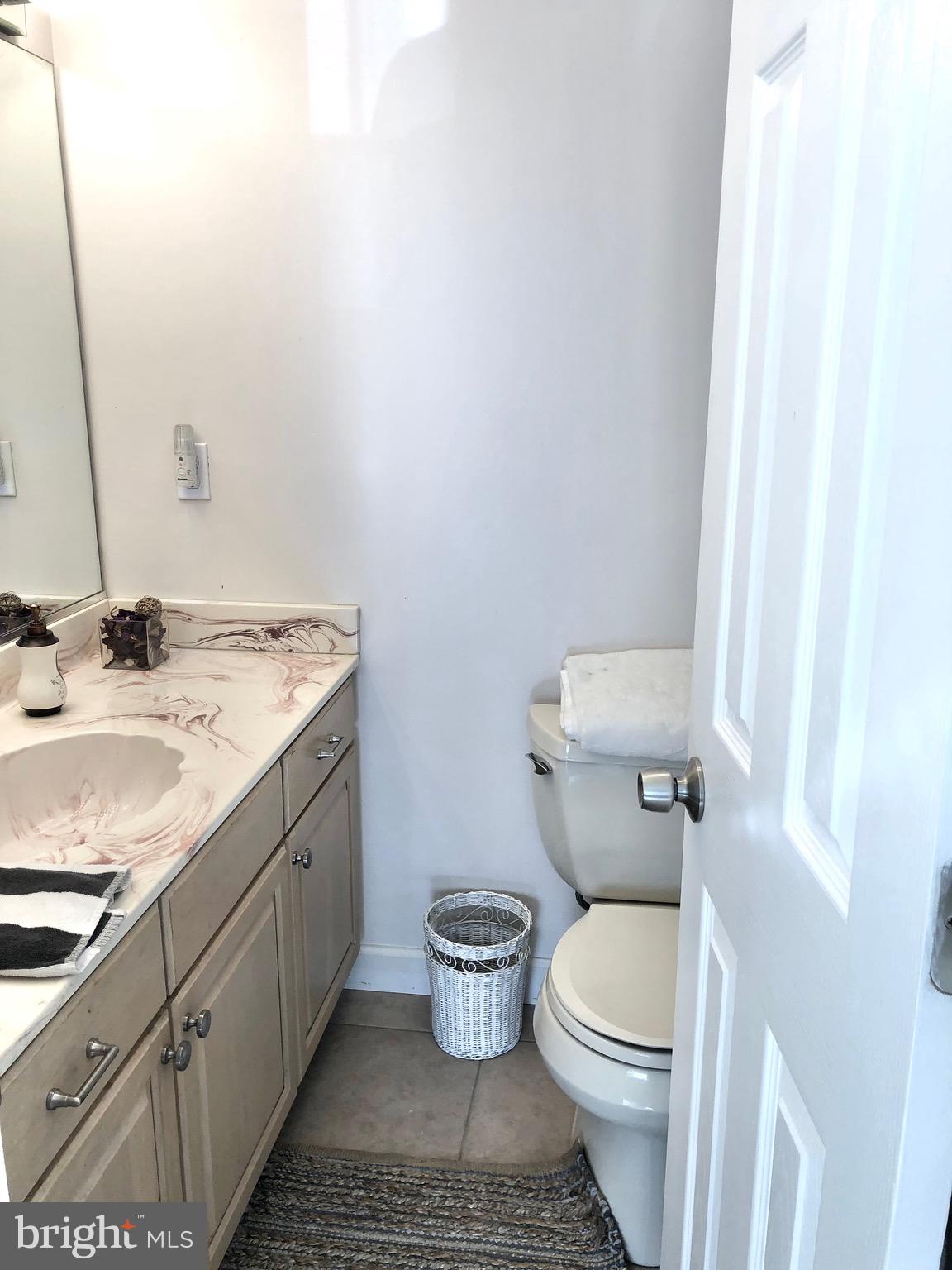 1032 Turkey Point Road Edgewater, MD 21037 - Photo 17 of 50 Upper Level Bathroom