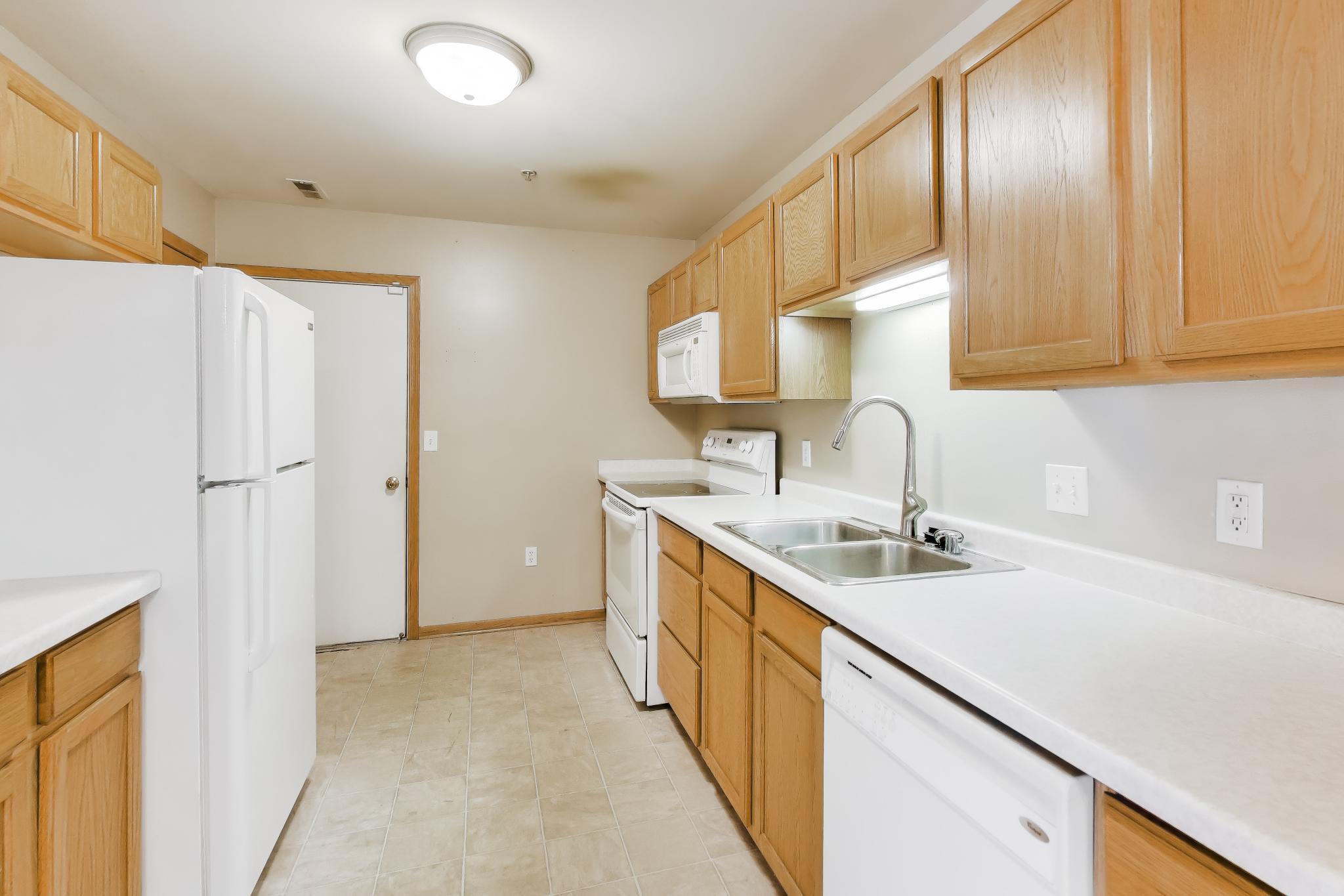 2825 11th Place, Unit 703 Somers, WI 53140 - Photo 11 of 25 am_0003