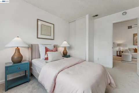 $499,000 | 26 Raintree Court, Unit 30, Hayward, CA 94544