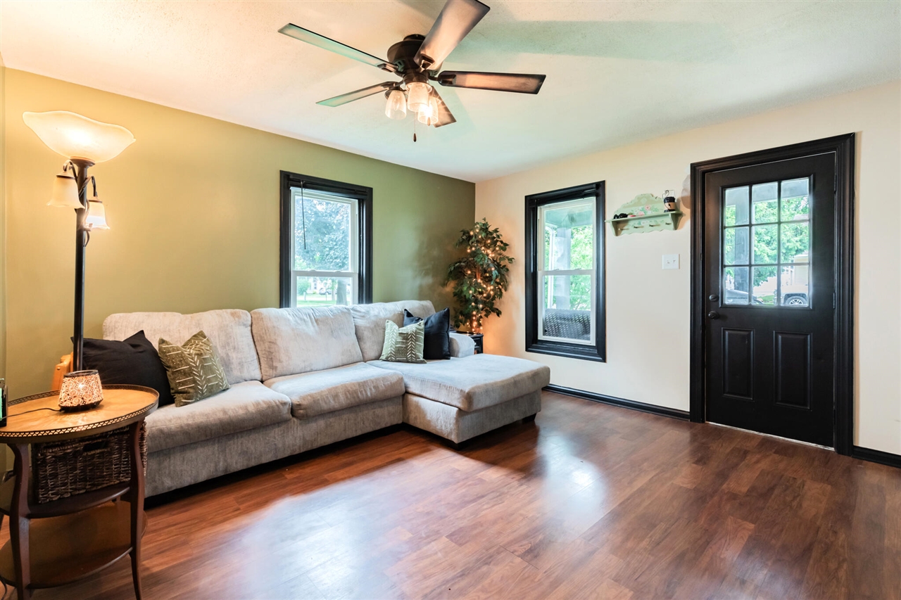 325 Grand Street Springport, MI 49284 - Photo 5 of 32