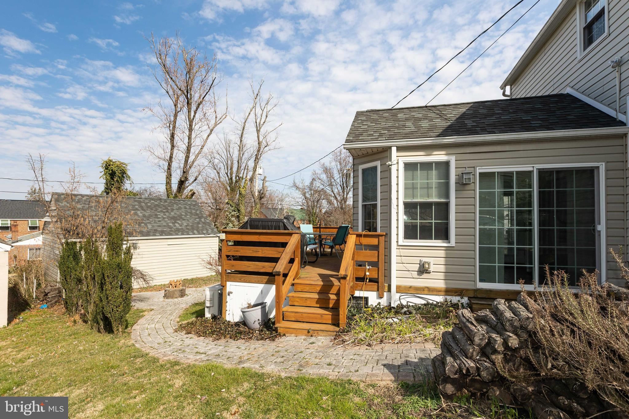 5022 Pilgrim Road Baltimore, MD 21214 - Photo 32 of 37 Side of home