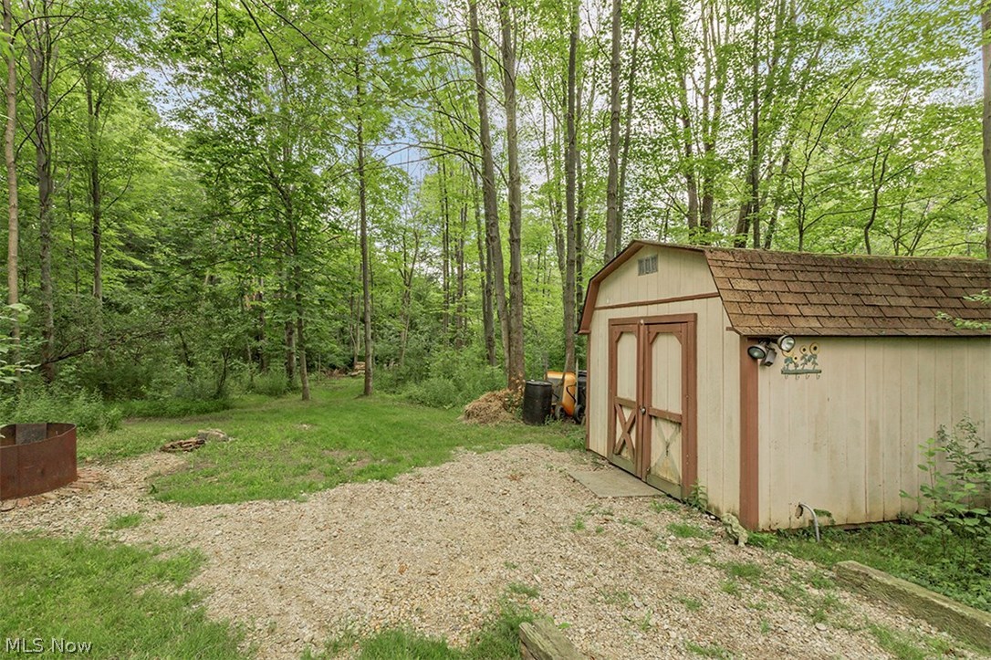 15365 Dale Road Chagrin Falls, OH 44022 - Photo 32 of 35 Gallery Image 32