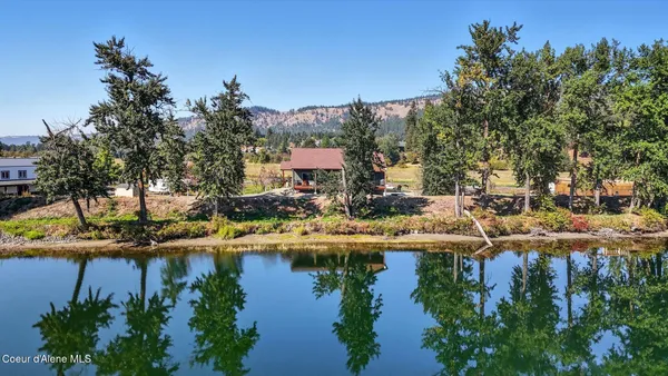 $998,500 | 530 Cottonwood Drive, St. Maries, ID 83861