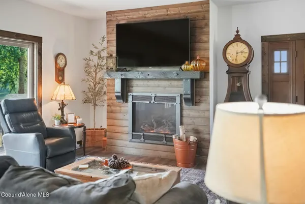 $949,900 | 530 Cottonwood Drive, St. Maries, ID 83861