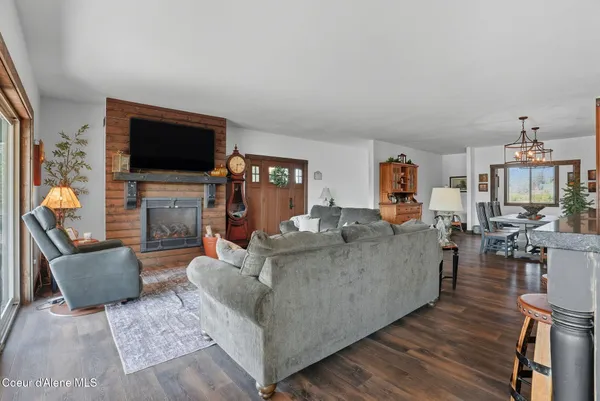 $949,900 | 530 Cottonwood Drive, St. Maries, ID 83861