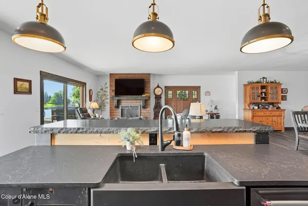 $949,900 | 530 Cottonwood Drive, St. Maries, ID 83861