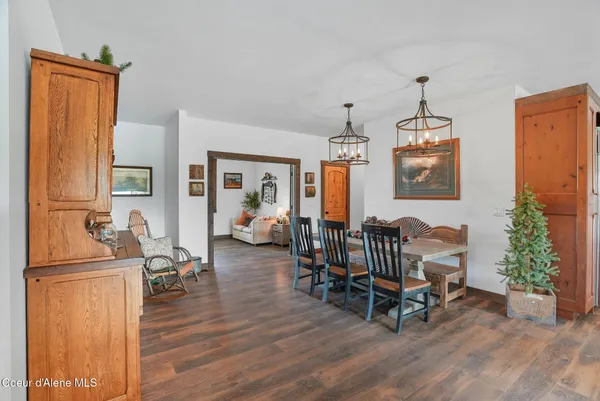 $949,900 | 530 Cottonwood Drive, St. Maries, ID 83861