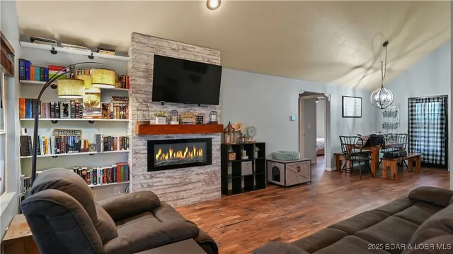 $285,000 | 3728 Old South 5, Camdenton, MO 65020