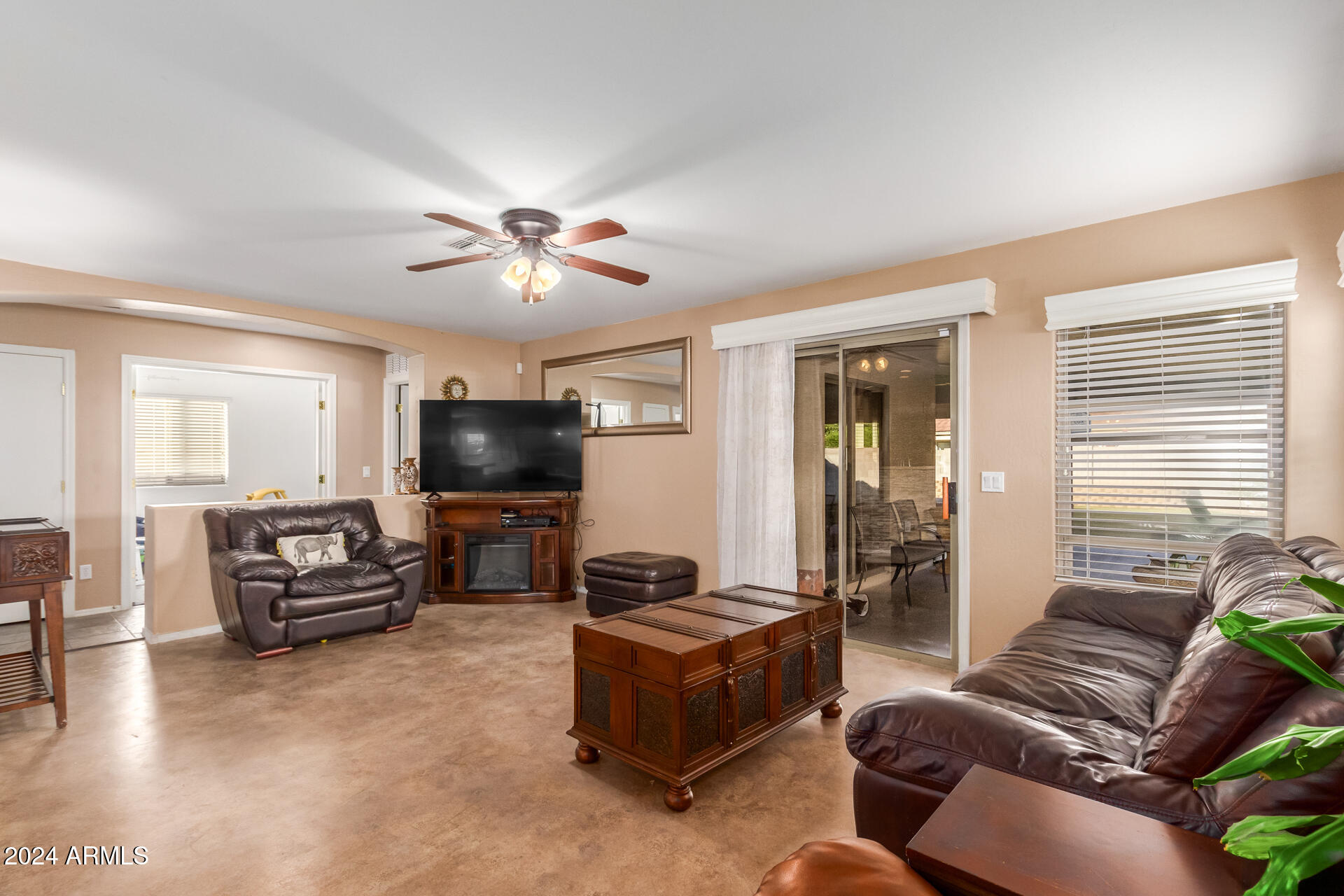 2840 North 107th Lane Avondale, AZ 85392 - Photo 8 of 38 0013-13 - 107th