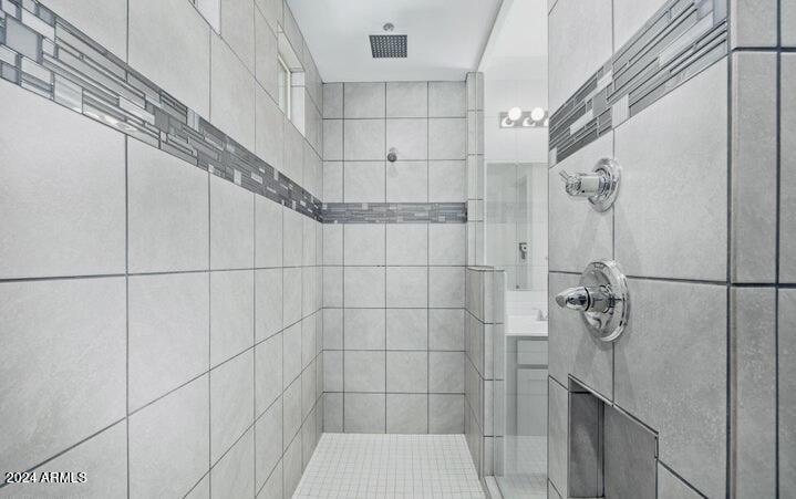 14599 West Wethersfield Road Surprise, AZ 85379 - Photo 14 of 40 Walk in shower