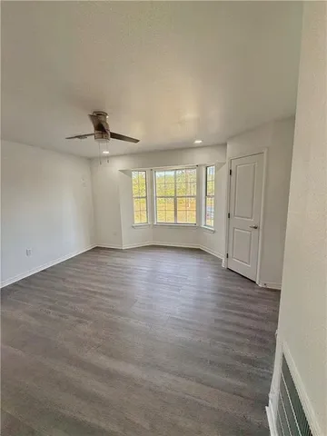 $1,450 | 1071 Dove Park Road, Covington, LA 70433