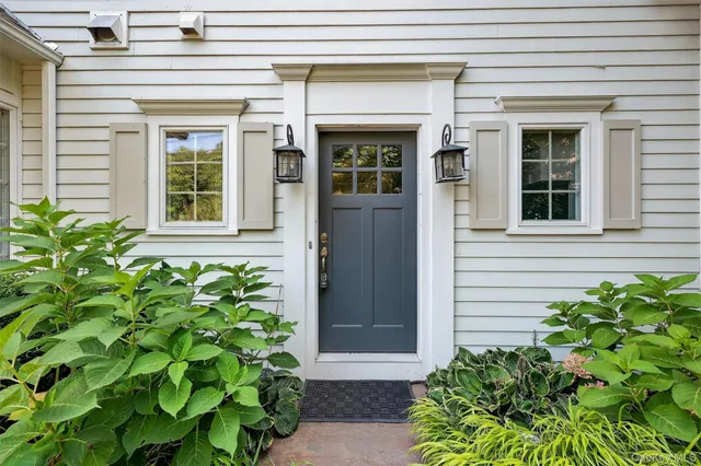 $679,000 | 669 Highway 213, Rosendale, NY 12472