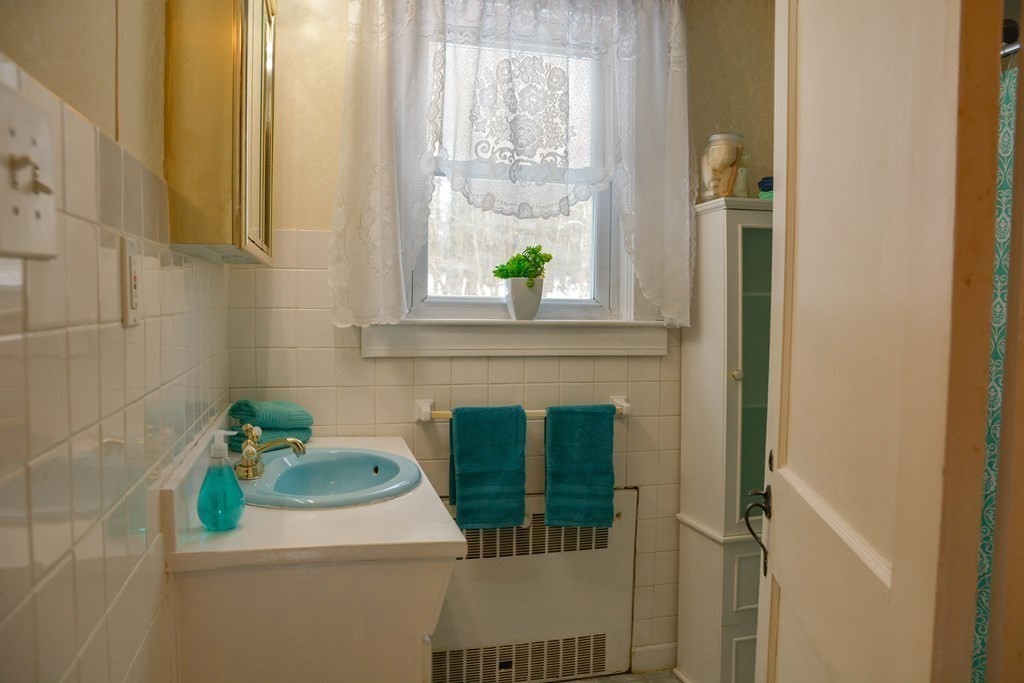 39 Turnpike Road Westminster, MA 01473 - Photo 17 of 32 Gallery Image 17