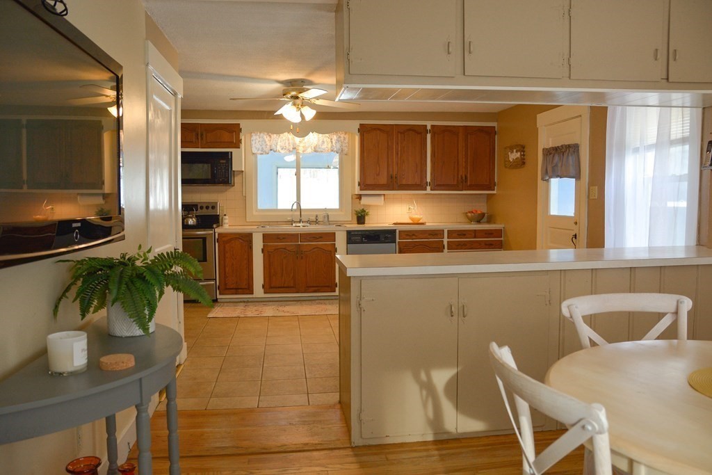 39 Turnpike Road Westminster, MA 01473 - Photo 10 of 32 Gallery Image 10