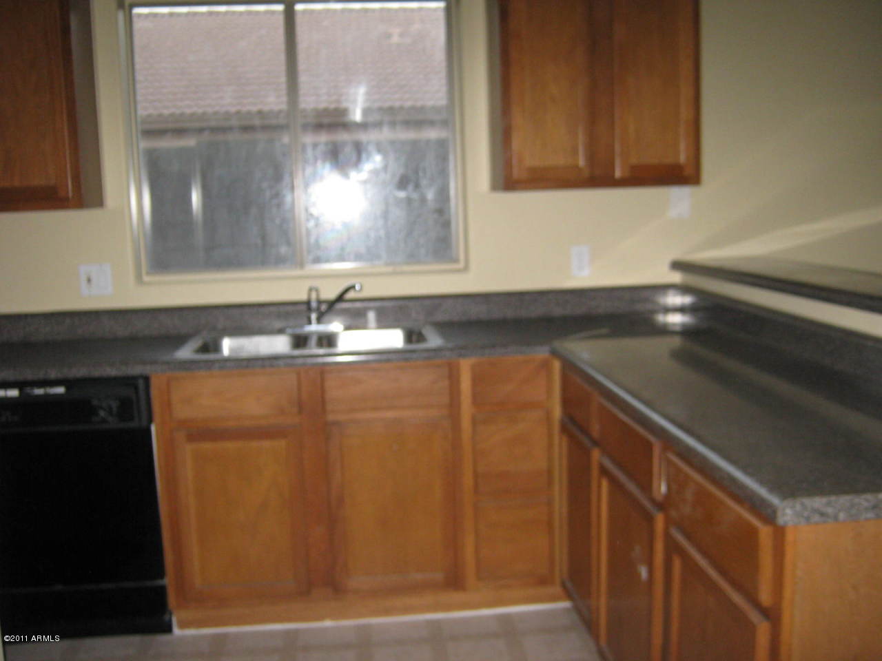 1619 West Fremont Rd. Phoenix, AZ 85041 - Photo 6 of 10 kitchen2