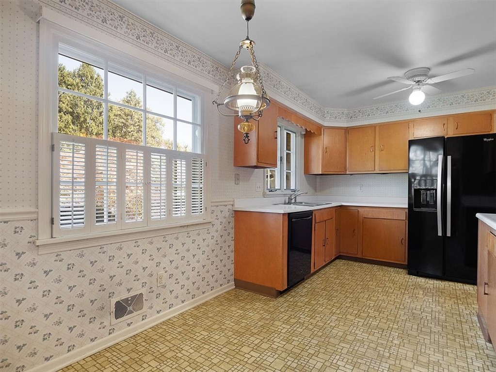 12 Old Post Road Perinton, NY 14450 - Photo 11 of 49 Gallery Image 11