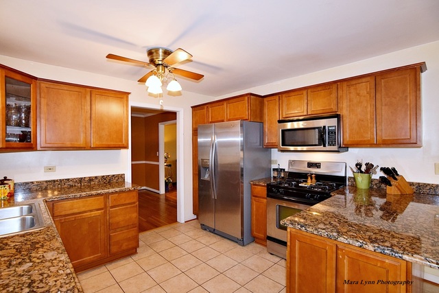 6N048 Old Homestead Road St. Charles, IL 60175 - Photo 10 of 25 Gallery Image 10